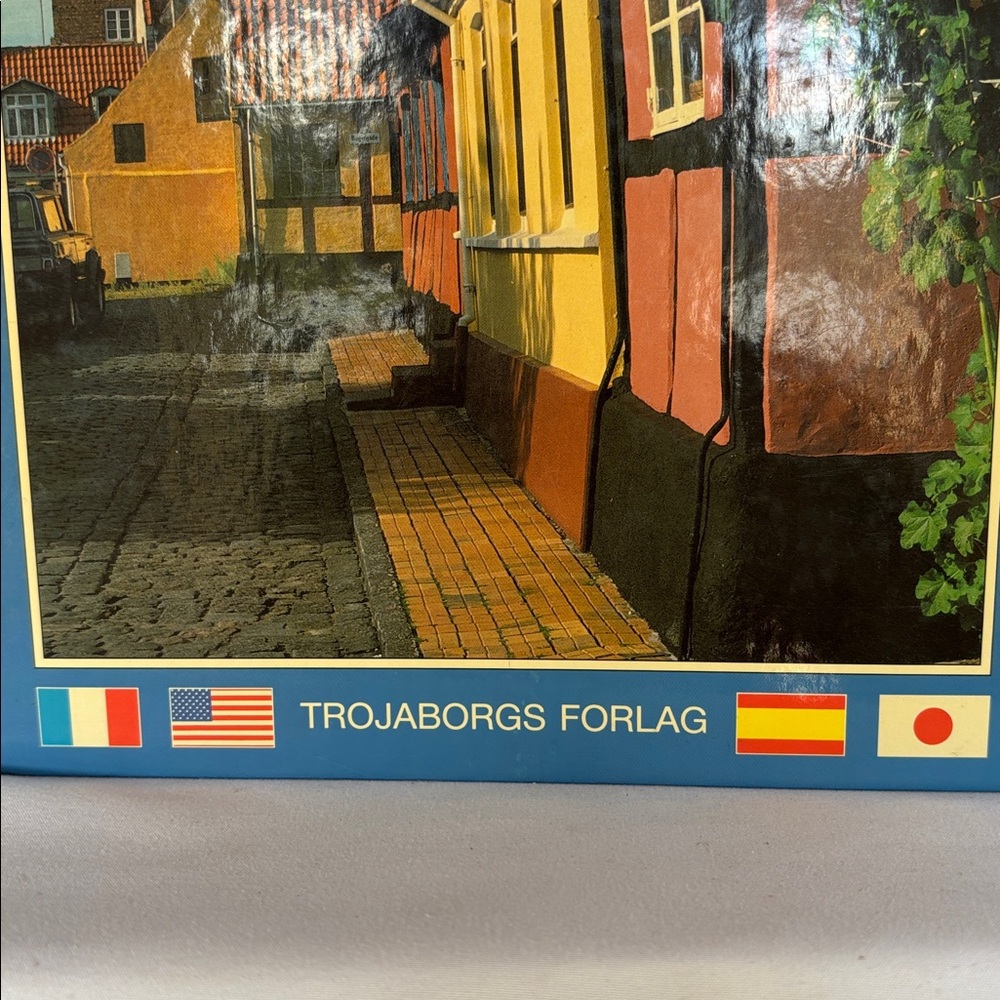 VINTAGE! 1996  DANMARK HARDCOVER BOOK - Picture 11 of 14
